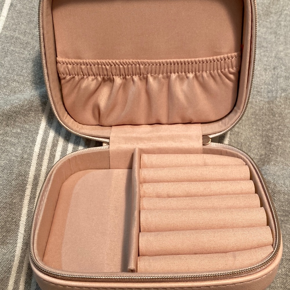 Travel Jewelry Box - Picture 5 of 6